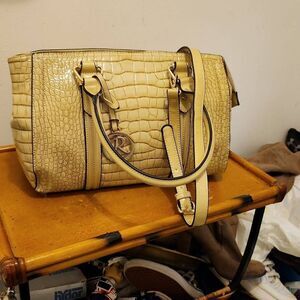 RIMEN & Co Women Cream Handbag